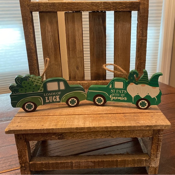 St. Patricks Day Tier Tray Decor Set Of 2, Farmhouse Gnome Truck & Shamrocks - Picture 2 of 16